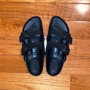 Eva | Arizona Essentials | Birkenstock | Rubber